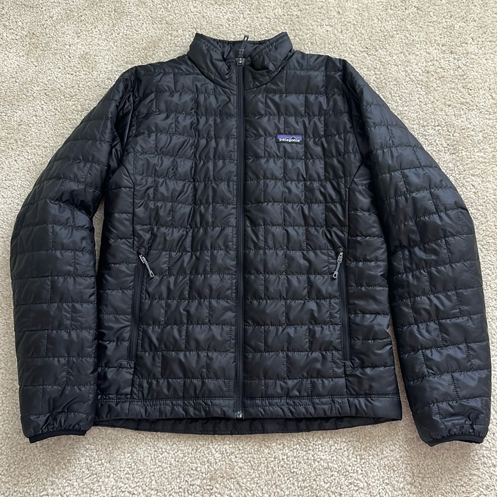 Men’s Patagonia jacket (no flaws)